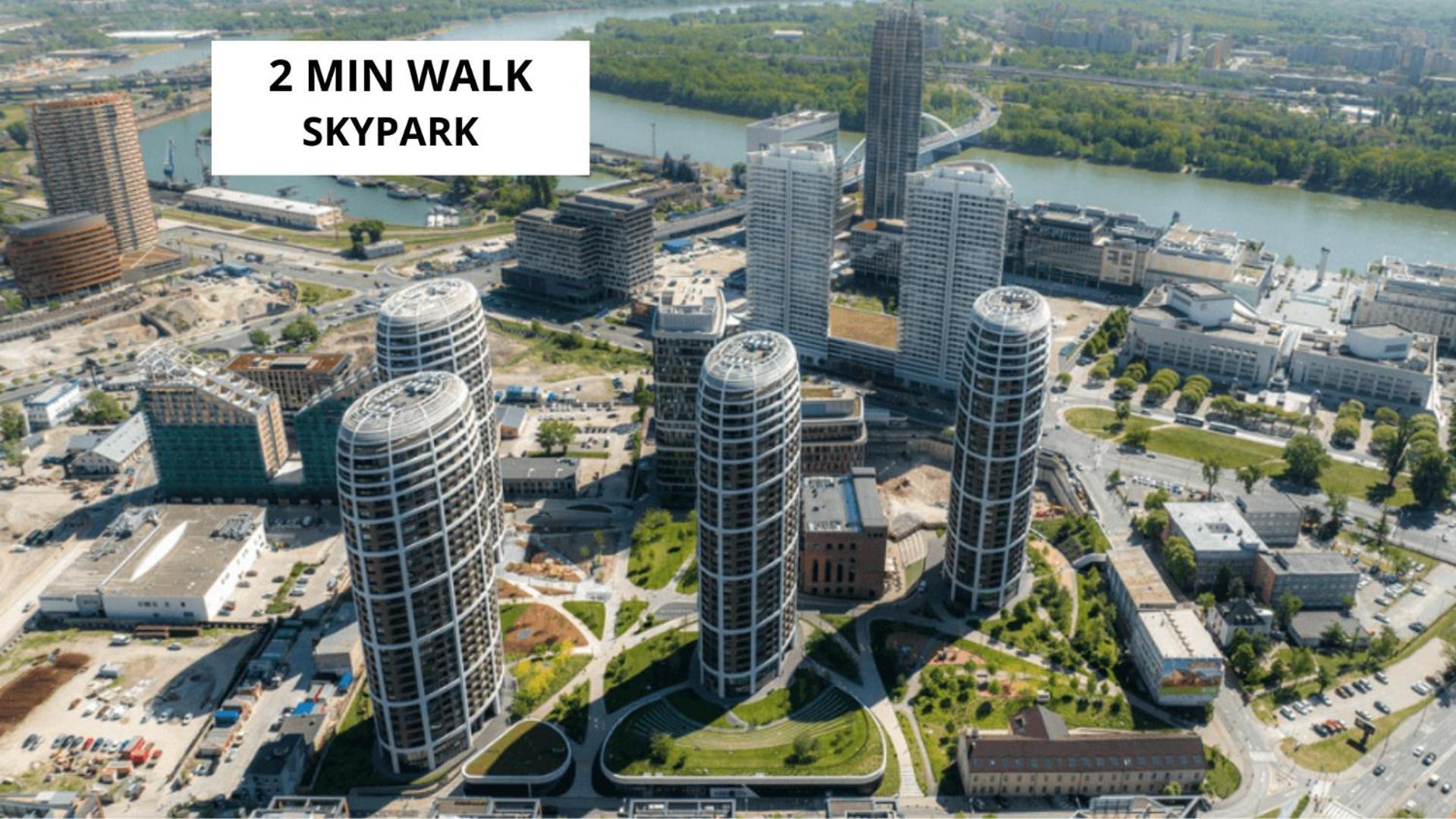 Downtown 3 Bdr Charm - Walk To All Attractions Bratislava Ngoại thất bức ảnh
